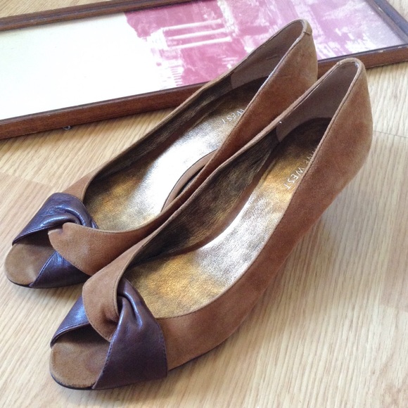 ✨bundle these and they’re free!✨Nine West suede peeptoe wedges 🍂 size 8 🍂 EUC! - Picture 3 of 9